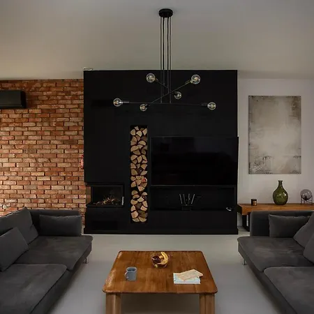 House Borowe